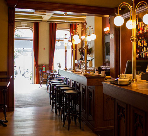 Café interieur St. Joseph Antwerpen 01