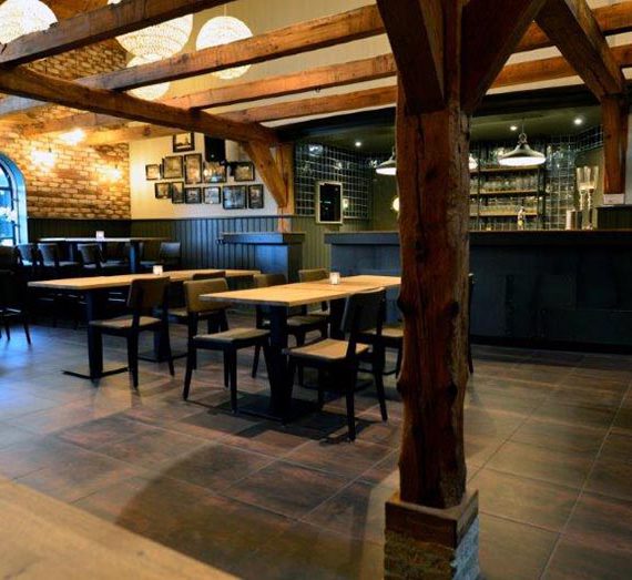 T Manneke Koestal Berkel en Rodenrijs Feestzaal